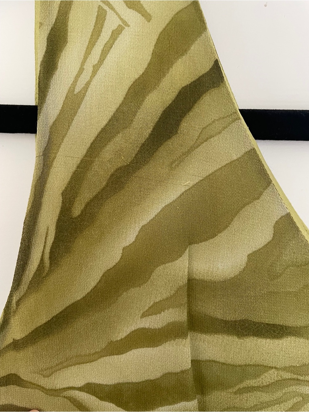 Vintage Silk Abstract Zebra Print Dark Lime Green Chartreuse Midi Dress 90s - Picture 8 of 8